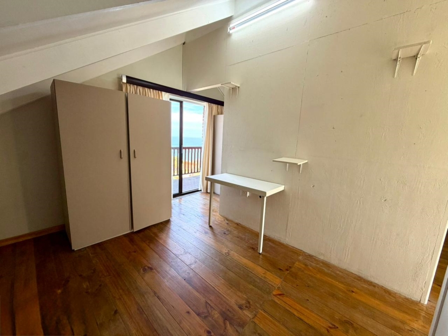 4 Bedroom Property for Sale in Herolds Bay Western Cape